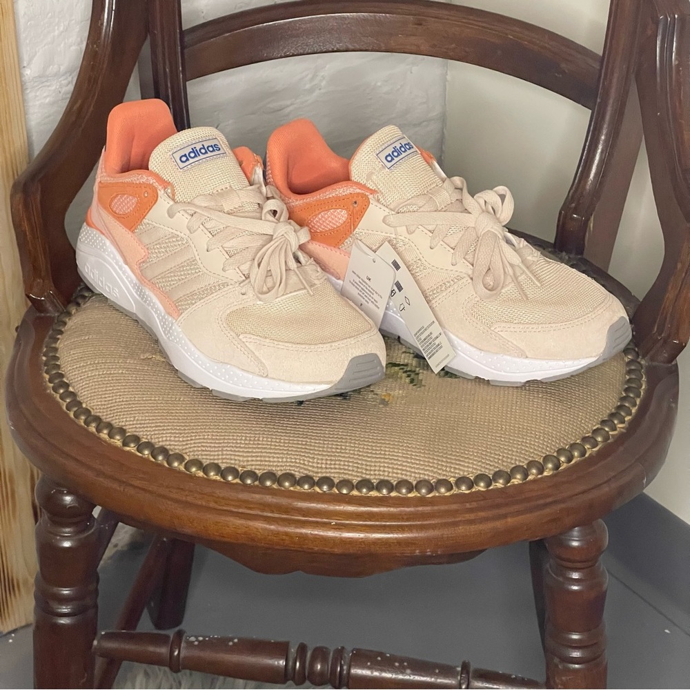 NEW Adidas Chaos Sneakers